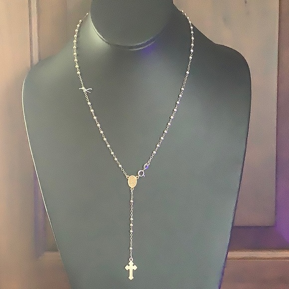 Rosary Cross Pendant Necklace
GLAZE JEWELRY NWOT - Picture 2 of 7